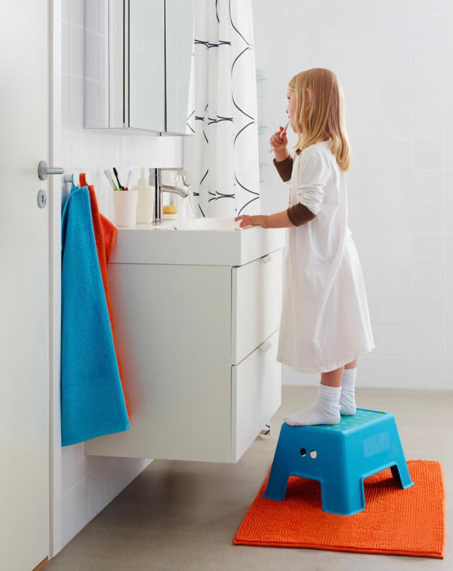 IKEA BOLMEN Step stool